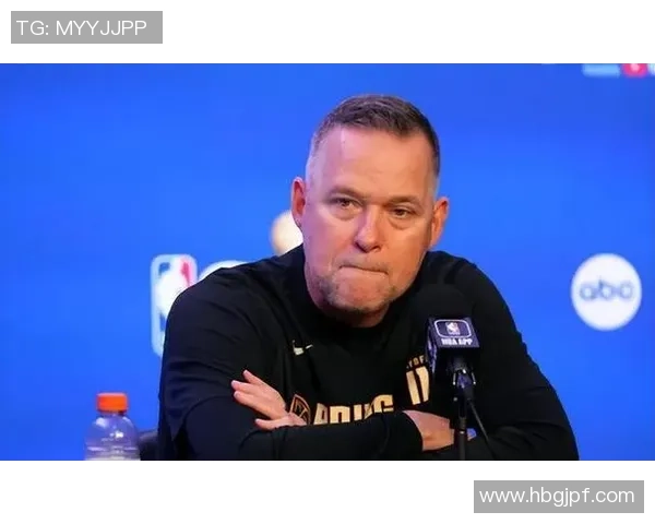 从球场到教练席：那些曾是足球明星的现役主教练故事