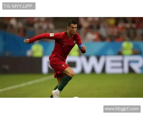 足球球星妻子魅力全开：美丽风采与家庭幸福生活曝光